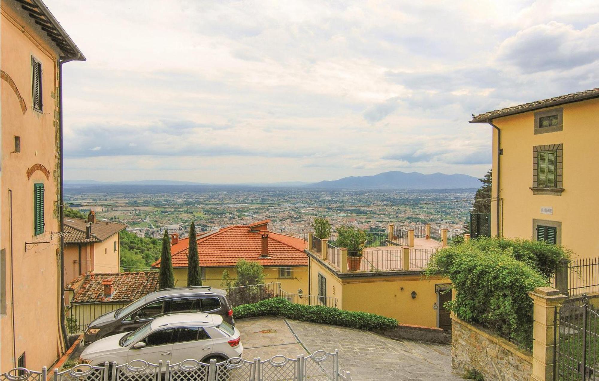 Lovely Home In Montecatini Alto With Kitchen Nievole Exterior foto